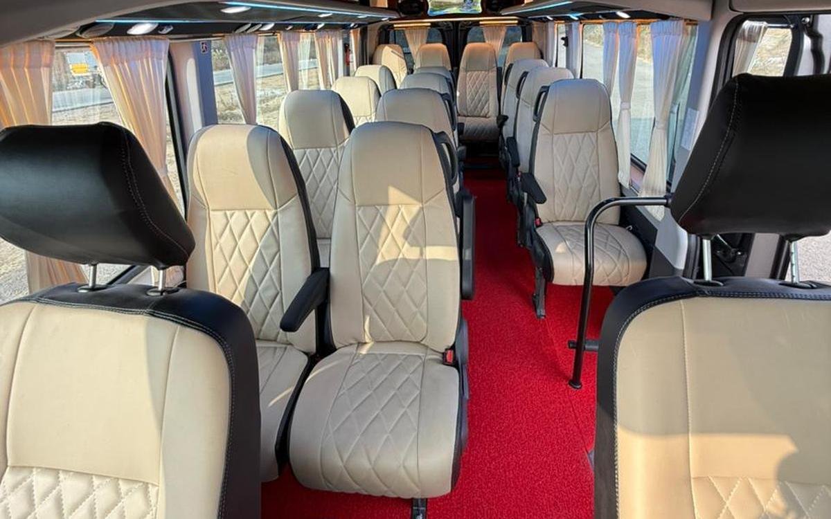 Force Urbania 16+1 seater on rent in Bangalore Airport – photo 2